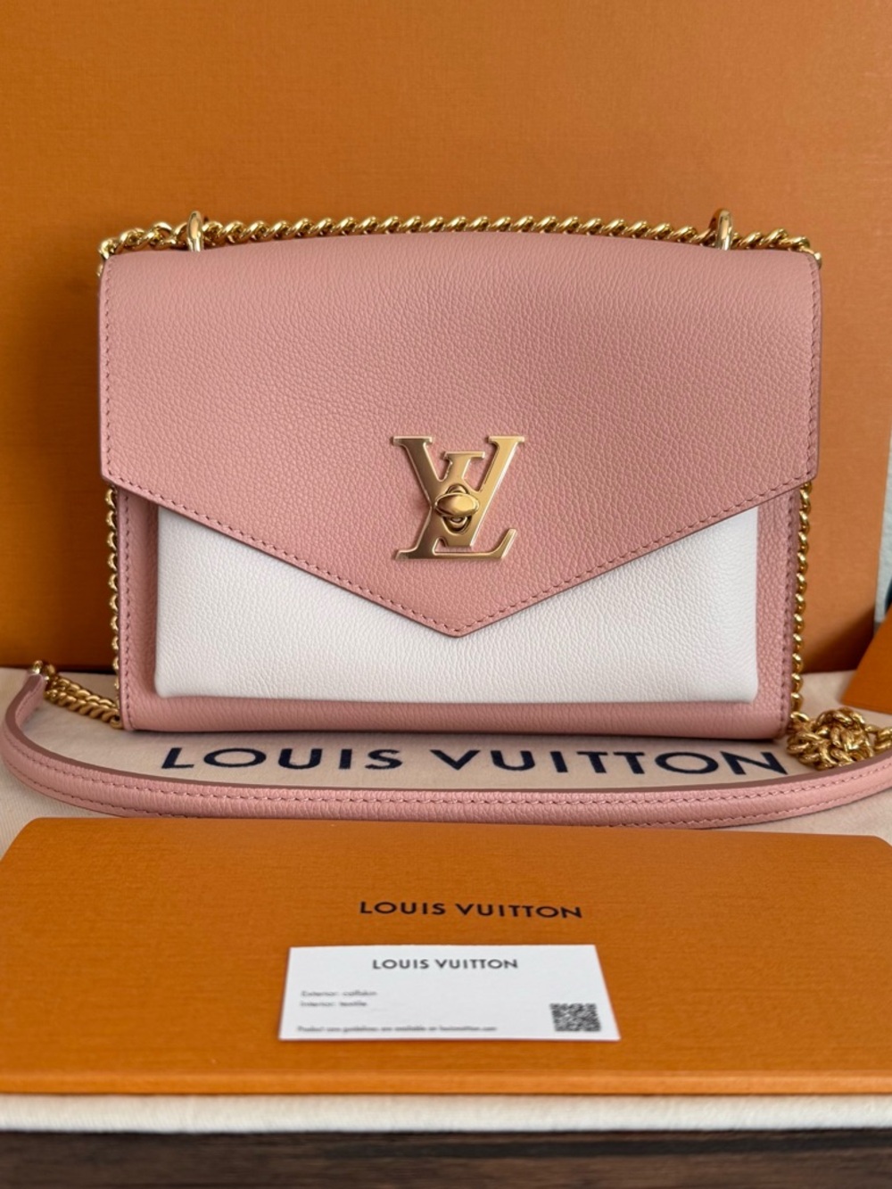 NEW LOUIS VUITTON MyLockMe Calfskin Leather Chain Bag in Cream/Rose Trianon